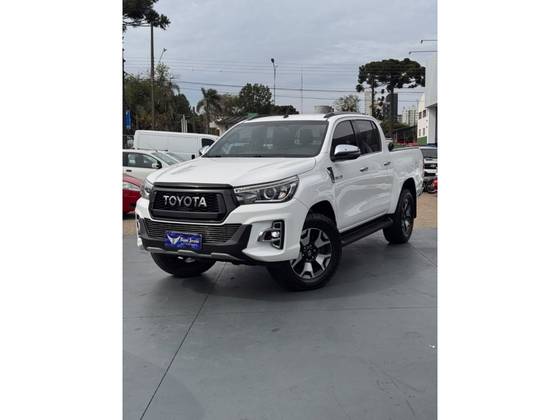 TOYOTA HILUX 2.8 SRX 4X4 CD 16V DIESEL 4P AUTOMÁTICO
